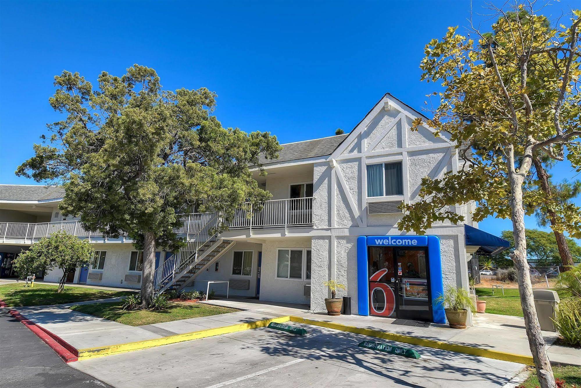 Motel 6-San Diego, CA - North Exterior foto